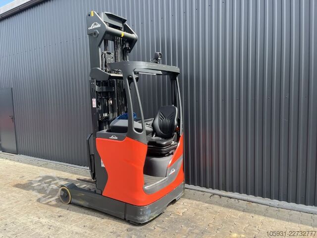 Schubmaststapler Linde R14