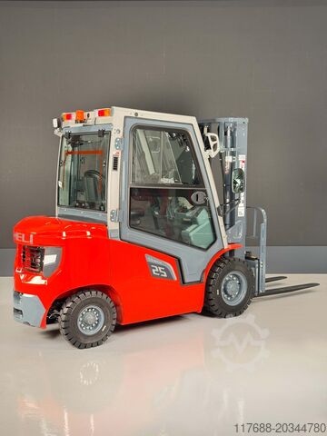 Diesel-Frontstapler Heli CPCD25 - Garantie 2 Jahre - KUBOTA Motor