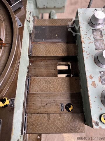 Vertikale Schlitzmaschine STANKO 7403