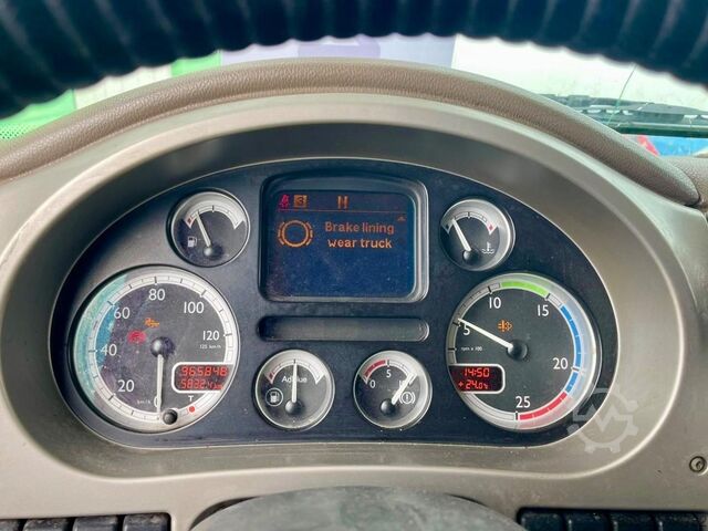 Standard-SZM DAF XF 105.460 965848 km  2X FUEL TANK, FRIGO