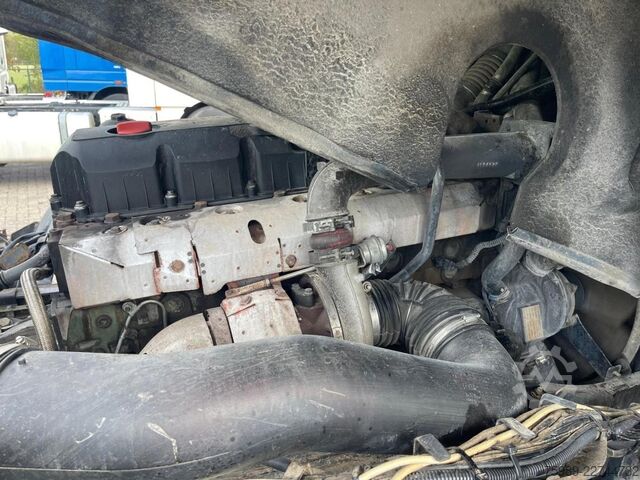 Standard-SZM DAF XF 105.460 965848 km  2X FUEL TANK, FRIGO