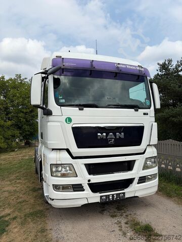 Standard tractor unit MAN TGX 18.440