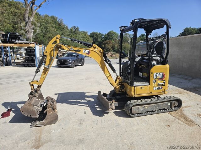Mini excavator CATERPILLAR 301.7 CR