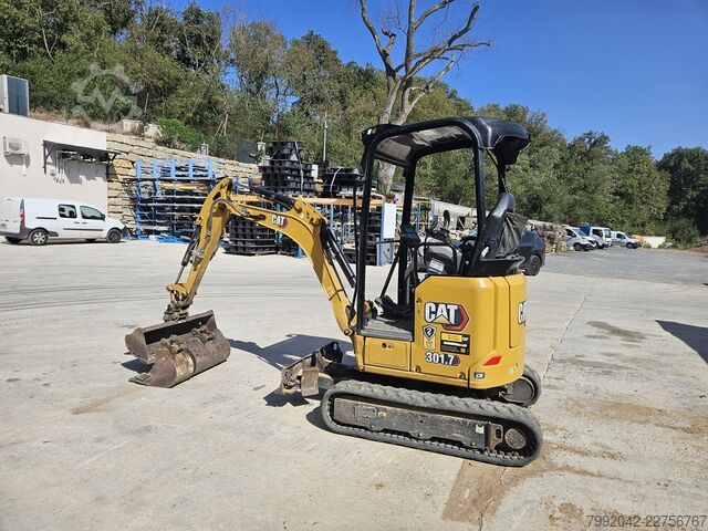 Mini excavator CATERPILLAR 301.7 CR