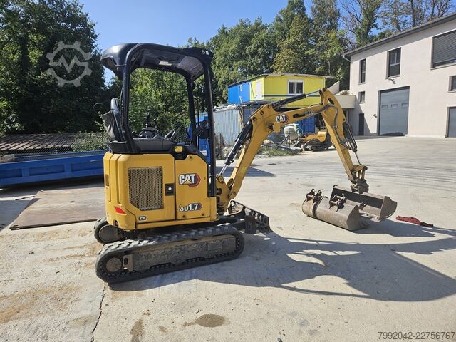 Mini excavator CATERPILLAR 301.7 CR