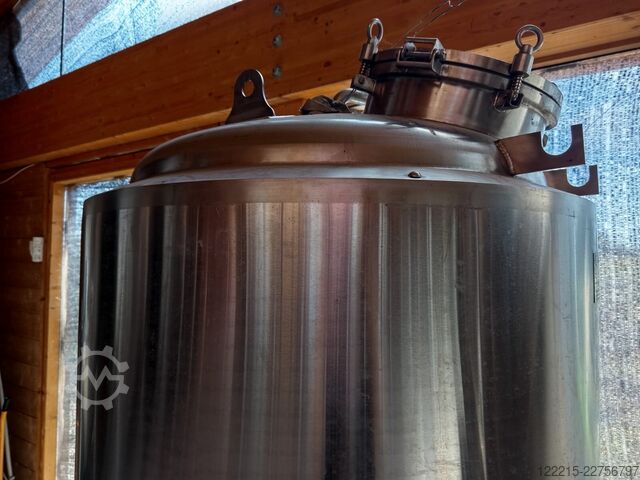 Shandong Tiantai 2x 1000 L, 1x 7 BBL (820 L) Gär- und Lagerkeller (2019) Shandong Tiantai Gär- und Lagerkeller
