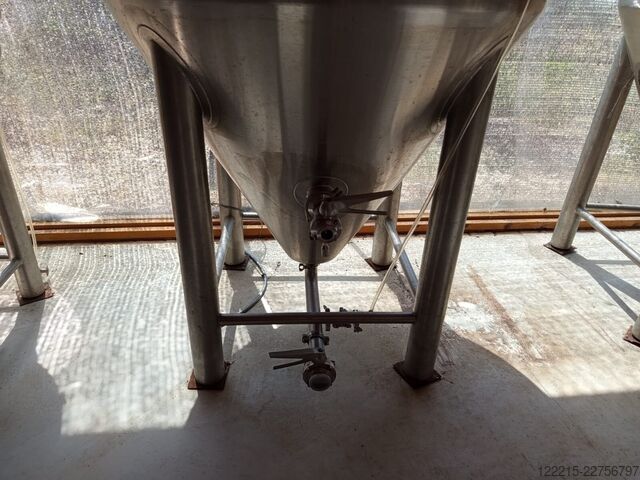 Shandong Tiantai 2x 1000 L, 1x 7 BBL (820 L) Gär- und Lagerkeller (2019) Shandong Tiantai Gär- und Lagerkeller