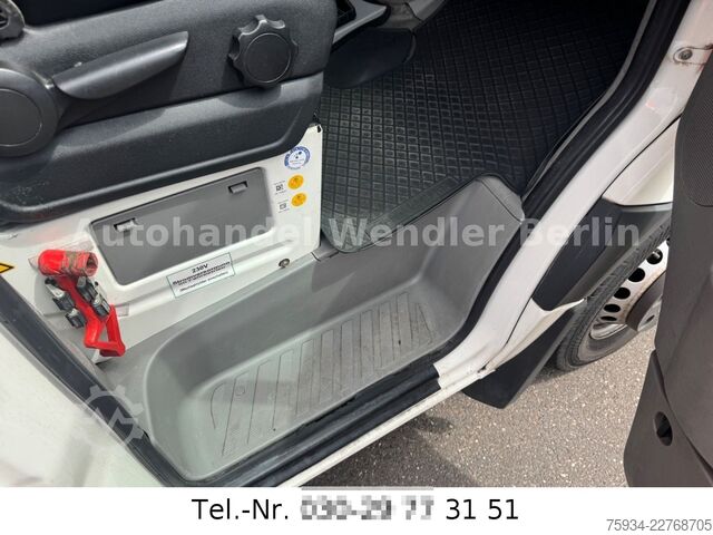 Fire truck MERCEDES-BENZ Sprinter 516 CDI RTW WAS Koffer Fahrtrage+Sessel
