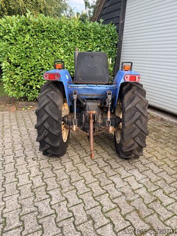 Compact tractor Iseki TL 2700