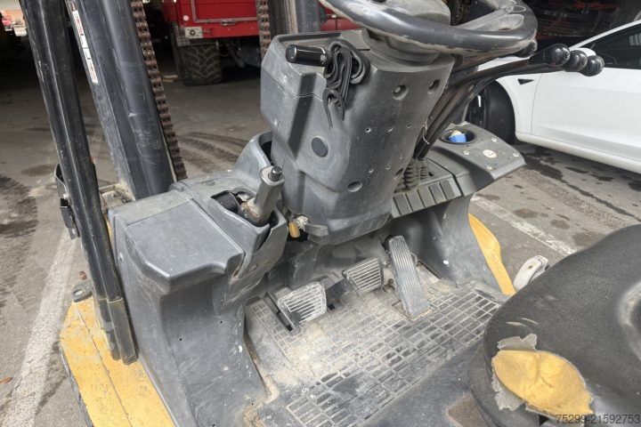 Gabelstapler  DP 30 N / Swiss-Vehicle