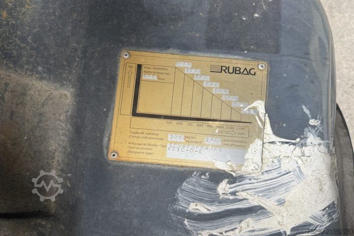 Gabelstapler  DP 30 N / Swiss-Vehicle