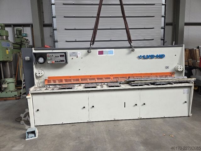 Hydraulic guillotine shear LVD CS 31/6