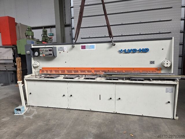 Hydraulic guillotine shear LVD CS 31/6
