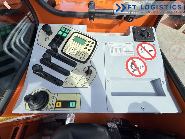 4-way forklift Hubtex DQ40D DIESEL TRIPLEX 6500 FREE-LIFT TOP1