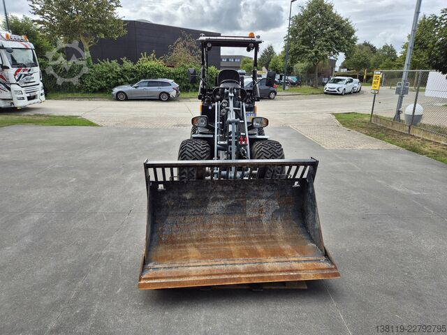 Radlader Giant G2500 X-TRA HD