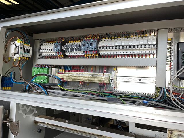 High throughput tray sealer. JBT Proseal GT5