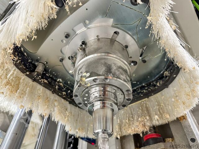 5-Achs-Bearbeitungszentrum SCM ROUTECH FPR