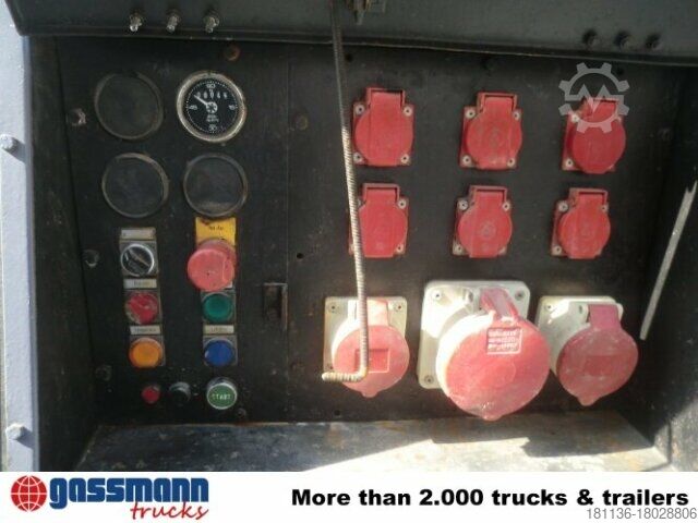 Kehrmaschine  Tank-Aufbauauf Wunsch mit Separatmotor,