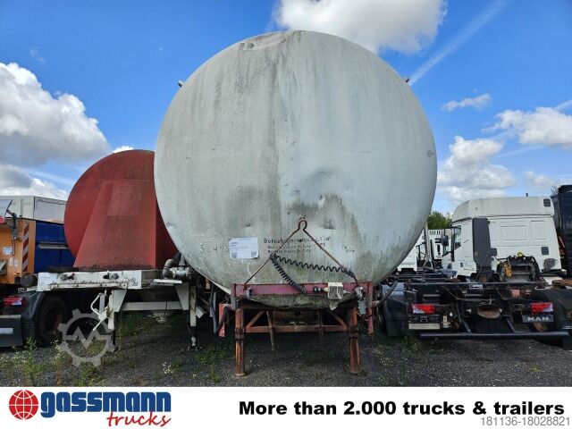 Tanker semitrailer Schmitz Stahltank