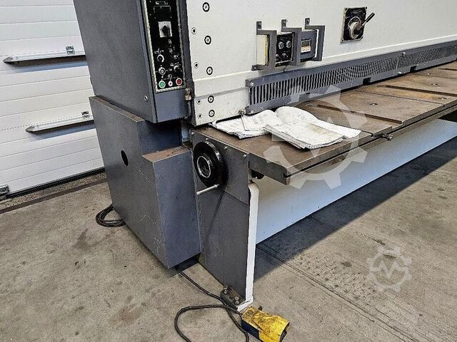 Sheet metal shear Safan VS 310 13