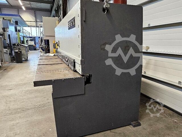 Sheet metal shear Safan VS 310 13