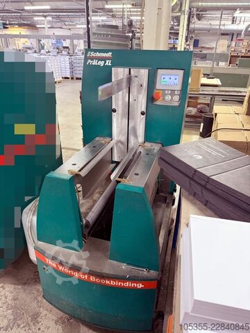 Einpressmaschine für Buchdecken Schmedt Präleg XL Casing-in Pressing Machine