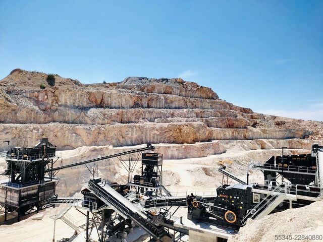 Stationäre Brechanlage FABO Stationary Crushing Plant Stationary Crushing and Screening Plants
