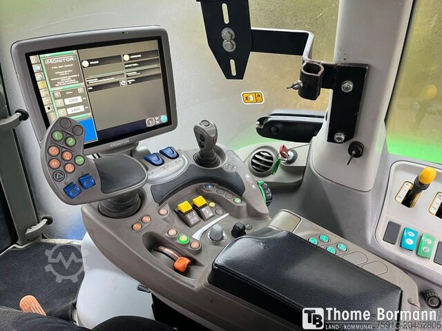 Traktor Deutz-Fahr 6215 RC Shift