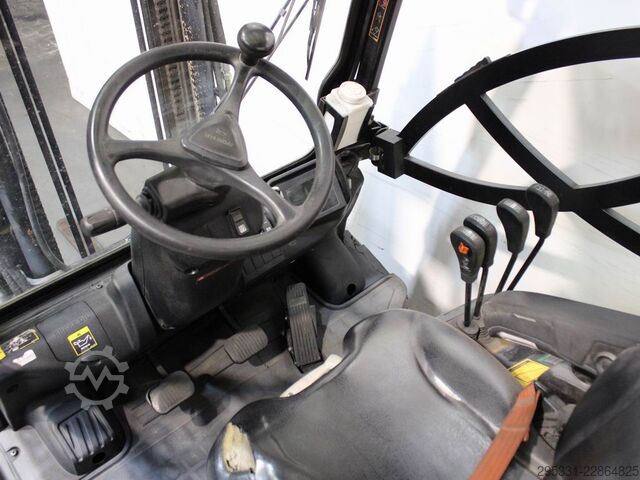 Diesel Forklift Hyundai 25D-9