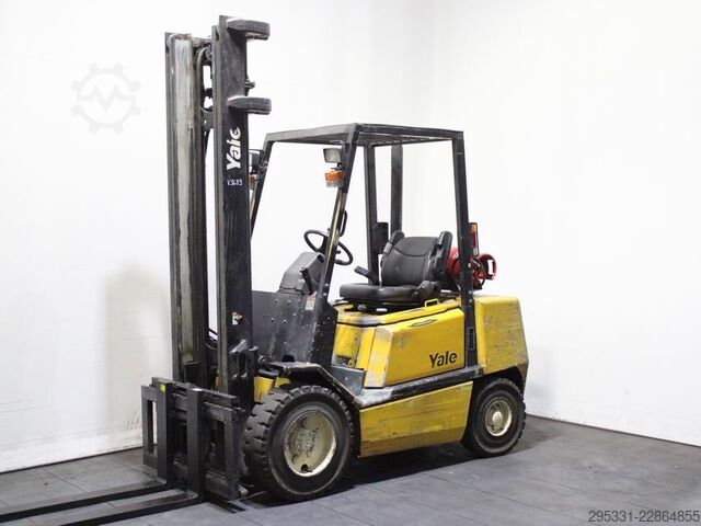 LPG Forklifts Yale GLP 30 TF  V2795