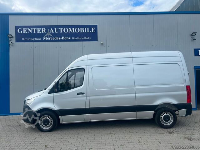 High top van MERCEDES-BENZ Sprinter 215 9G-TR HOCH+LANG KLIMA 3-SITZ KAMERA