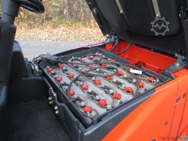 Elektro 4 Rad-Stapler Linde E16PH-02