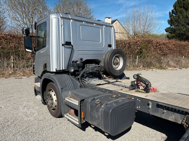Standard tractor unit SCANIA P230    Schaltgetriebe