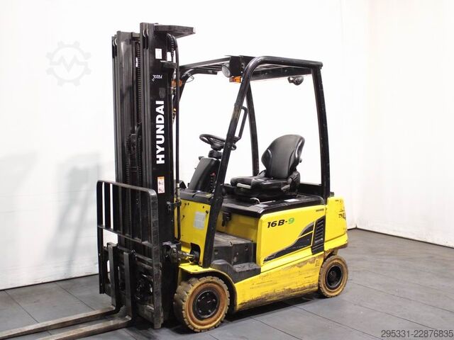 Electric 4-wheel forklift Hyundai 16 B-9