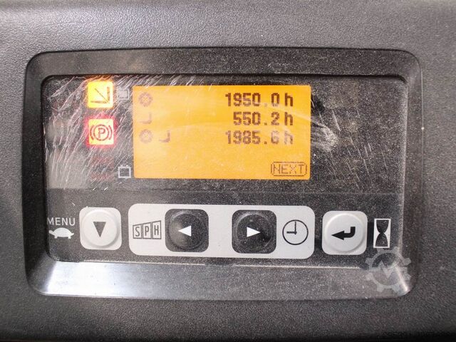 Electric 4-wheel forklift Toyota 8 FBMT 18