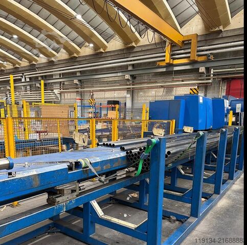 RATTUNDE automatische Linie zum Schneiden, Entgraten, Anfasen, Längenkontrolle und Verpacken. RATTUNDE Fully automatic complete cutting deburrring cha...