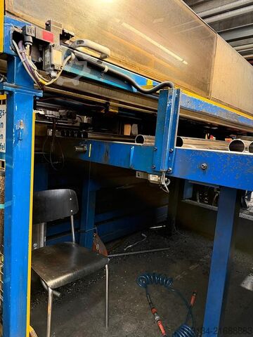 RATTUNDE automatische Linie zum Schneiden, Entgraten, Anfasen, Längenkontrolle und Verpacken. RATTUNDE Fully automatic complete cutting deburrring cha...