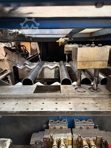 RATTUNDE automatische Linie zum Schneiden, Entgraten, Anfasen, Längenkontrolle und Verpacken. RATTUNDE Fully automatic complete cutting deburrring cha...