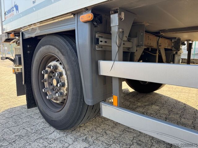 Reefer trailer SCHMITZ CARGOBULL AKO 18/7.4 FP  60 Cool Thermoking SLX100