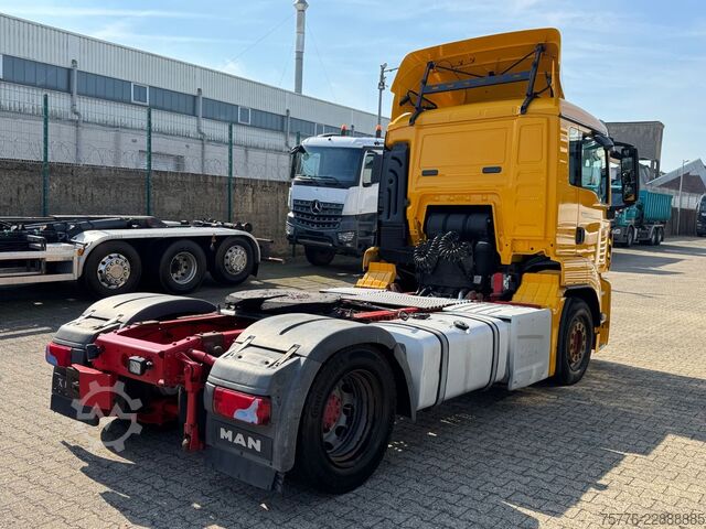 Volume tractor unit MAN 18.440 TGS LL