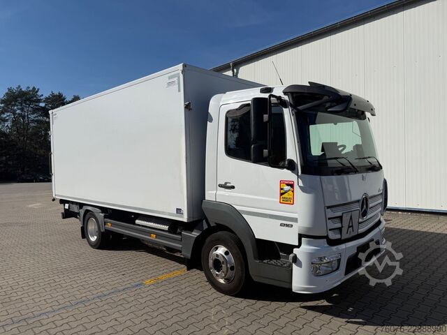 Transporter mit Koffer MERCEDES-BENZ MB 818 L 5 m Koffer LBW 1t 2,5 t NL Klima Kamera