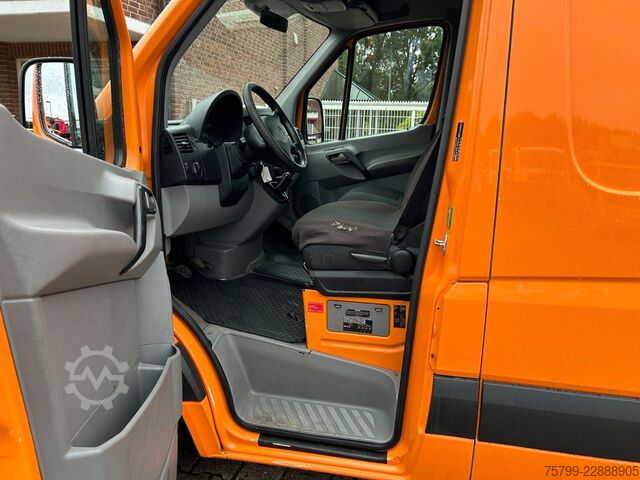 Kastenwagen hoch MERCEDES-BENZ Sprinter II Kasten 313CDI 4x2