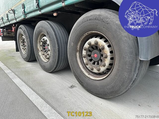 Sliding tarpaulins Kögel 