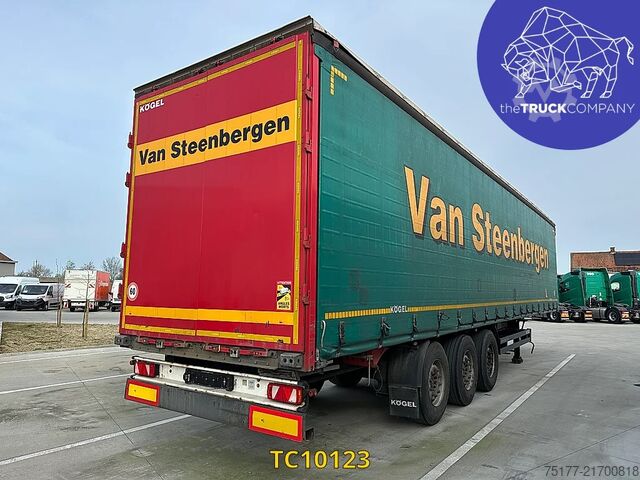 Sliding tarpaulins Kögel 