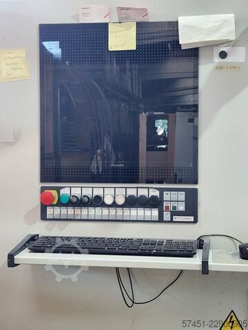 CNC-Bearbeitungszentrum INTERMAC MASTER 33