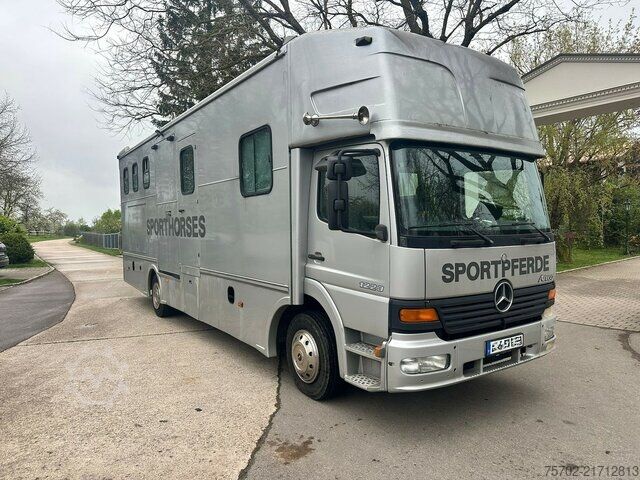 Van Mercedes-Benz Atego 1223 5 Pferde Wohnung Wohnmobilzulassung
