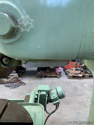 Vertikale Schlitzmaschine GSP M 743
