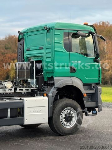 Roll-off tipper truck MAN TGS 33.480 6x6 BL HYVA-Abrollkipper *NEU*