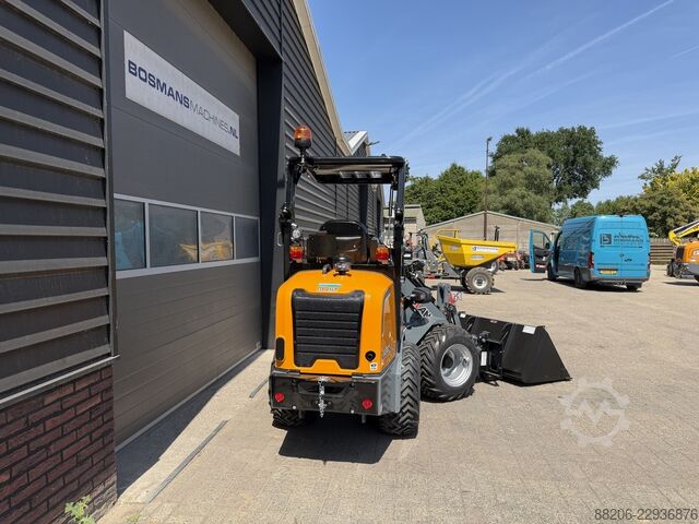 Giant G2300 HD mini loader NEW with pro-inching GIANT G2300 HD minishovel NIEUW pro-inching