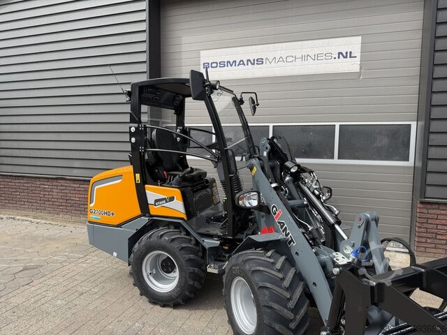 GIANT G2700 HD+ mini loader NEW €695 LEASE GIANT G2700 HD+ minishovel NIEUW €695 LEASE